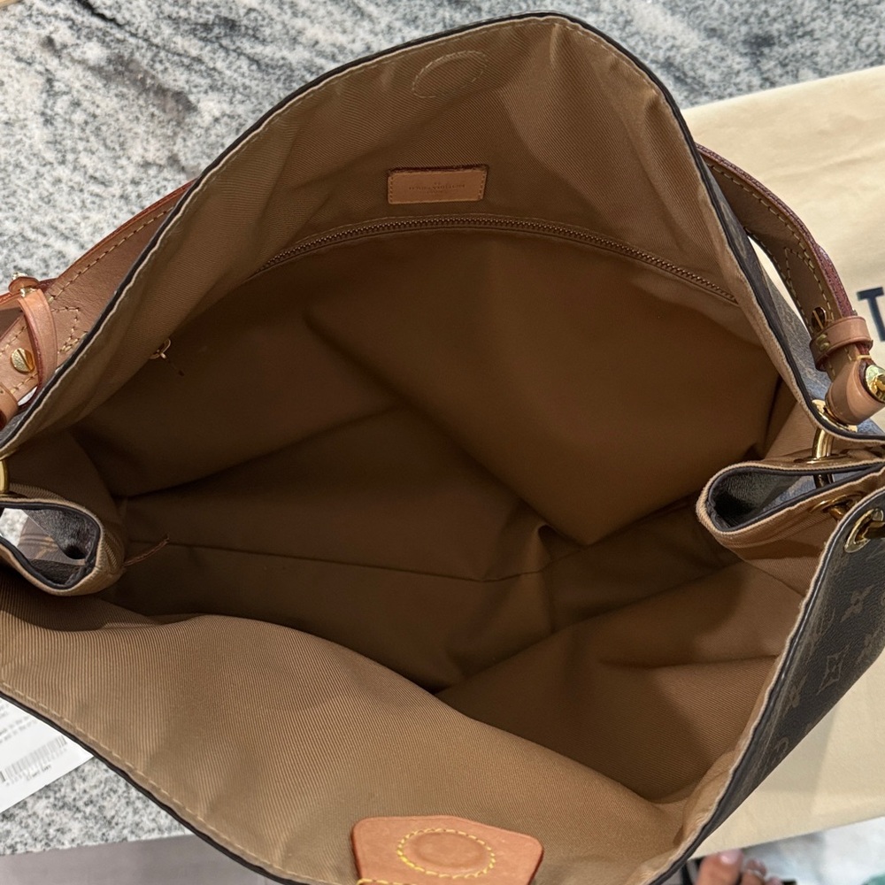 Louis Vuitton Graceful MM GREAT CONDITION!! - Picture 10 of 14